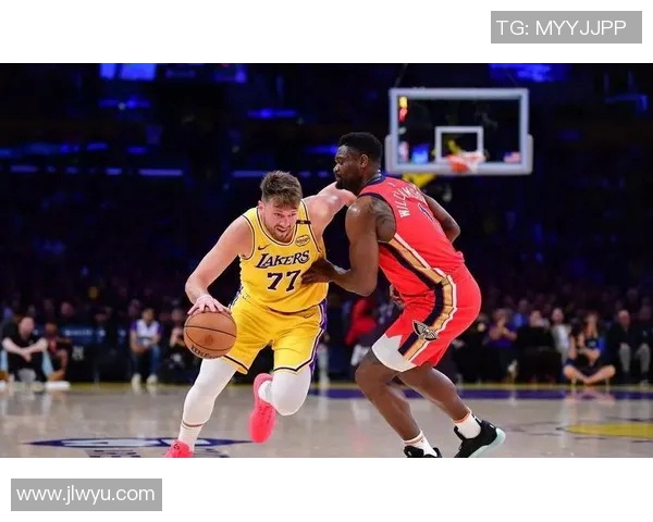 湖人季前赛首战焦点 东契奇对决布克詹姆斯缺阵艾顿亮相 湖人季前赛首战焦点 东契奇对决布克詹姆斯缺阵艾顿亮相