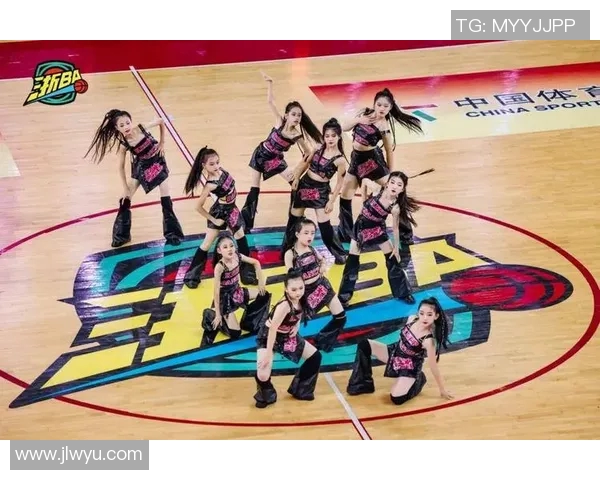 赛场彩排空隙浙江男篮啦啦队拍摄趣味短视频 赛场彩排空隙浙江男篮啦啦队拍摄趣味短视频