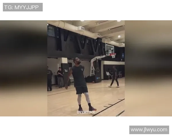 今天训练中通过欧文的指导 基德下一场出任首发控卫 今天训练中通过欧文的指导 基德下一场出任首发控卫