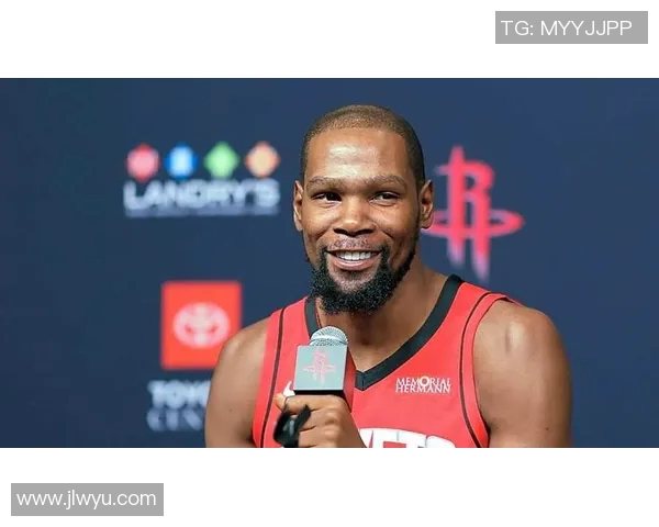 杜兰特称夺冠要靠进攻，追梦格林：他又要毁了火箭