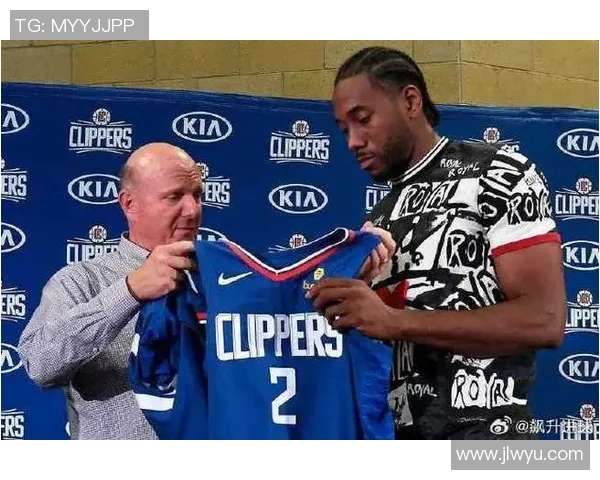 媒体人谈快船:赛季还早反映不了实力 卢没啥毛病&没有完美的教练 媒体人谈快船:赛季还早反映不了实力 卢没啥毛病&没有完美的教练