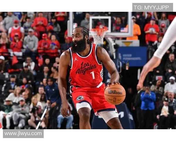 美记：快船还没准备好交易送走哈登&伦纳德